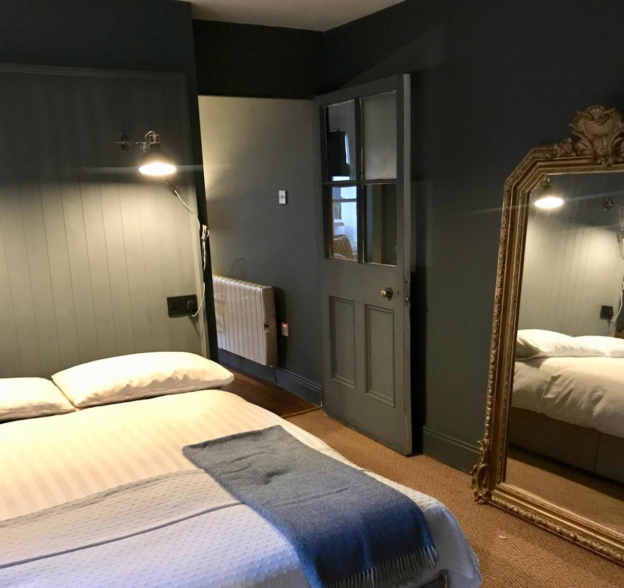 Claremount Apartment Bray Bagian luar foto